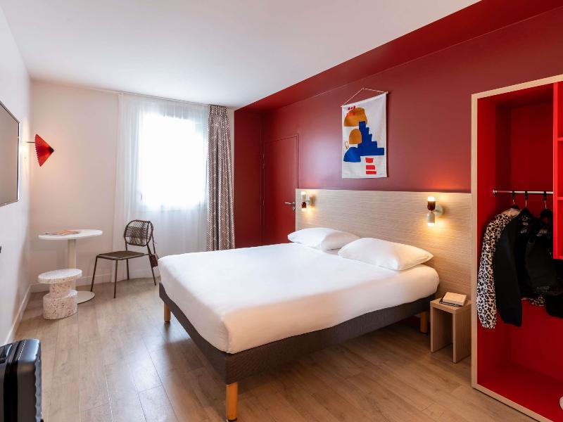 Ibis Styles Prevessin Geneve Aeroport image
