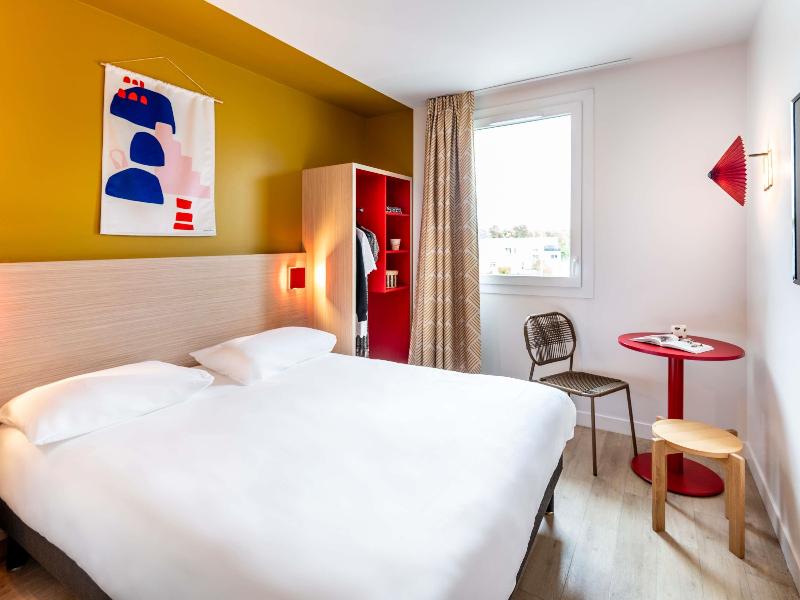 Ibis Styles Prevessin Geneve Aeroport image