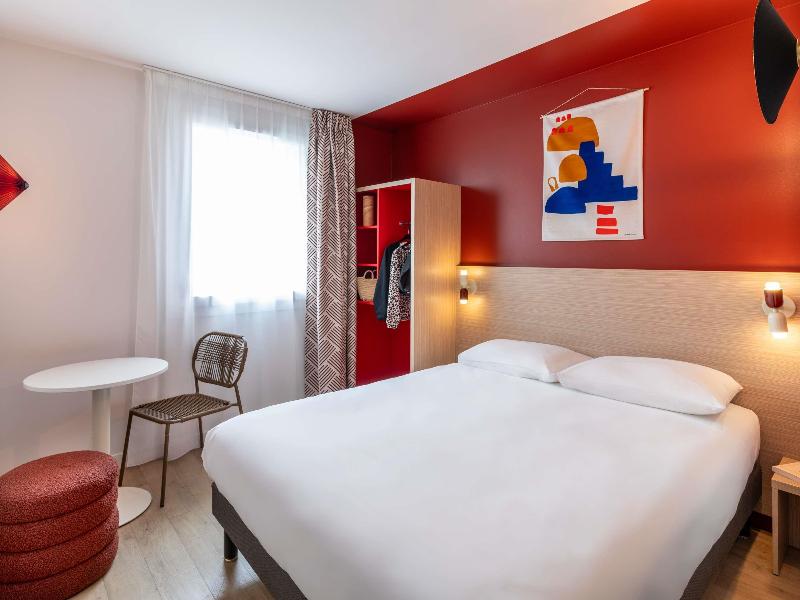 Ibis Styles Prevessin Geneve Aeroport image