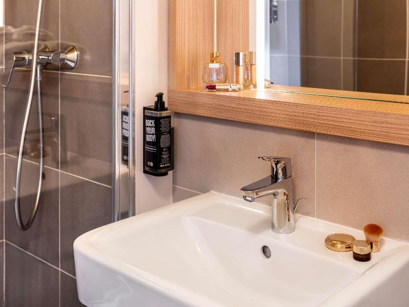 Ibis Styles Prevessin Geneve Aeroport image