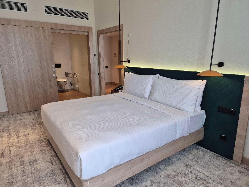 Hilton Garden Inn Termez Airitom image