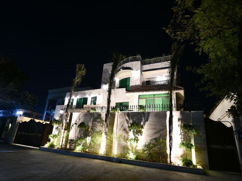 Royal Regency Hotel image