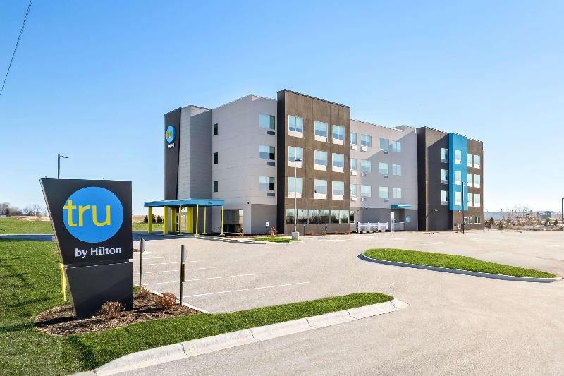 Tru by Hilton Dixon image