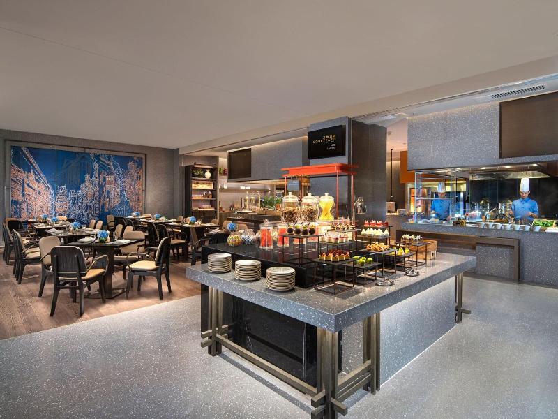 Courtyard By Marriott Luoyang image