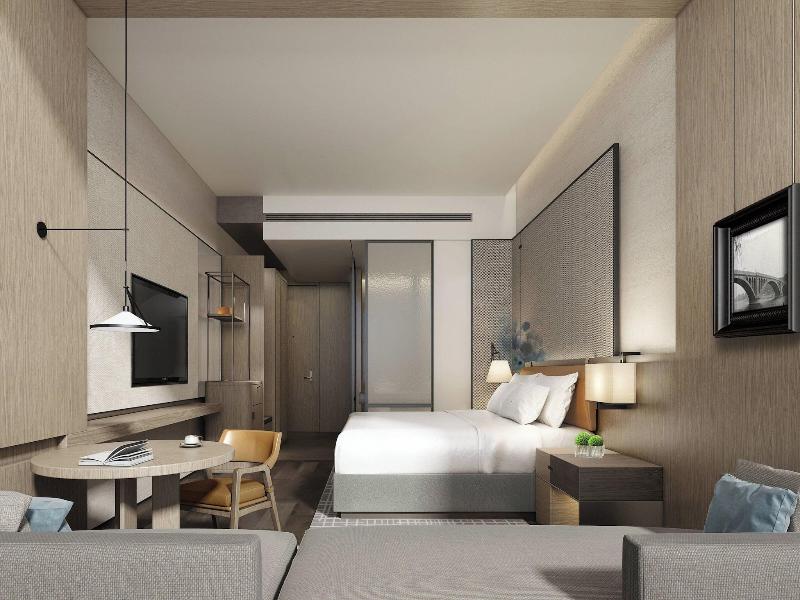 Courtyard By Marriott Luoyang image