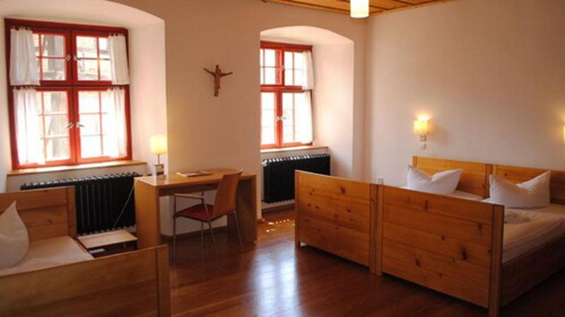 Kloster Heiligkreuztal Tagungshaus image