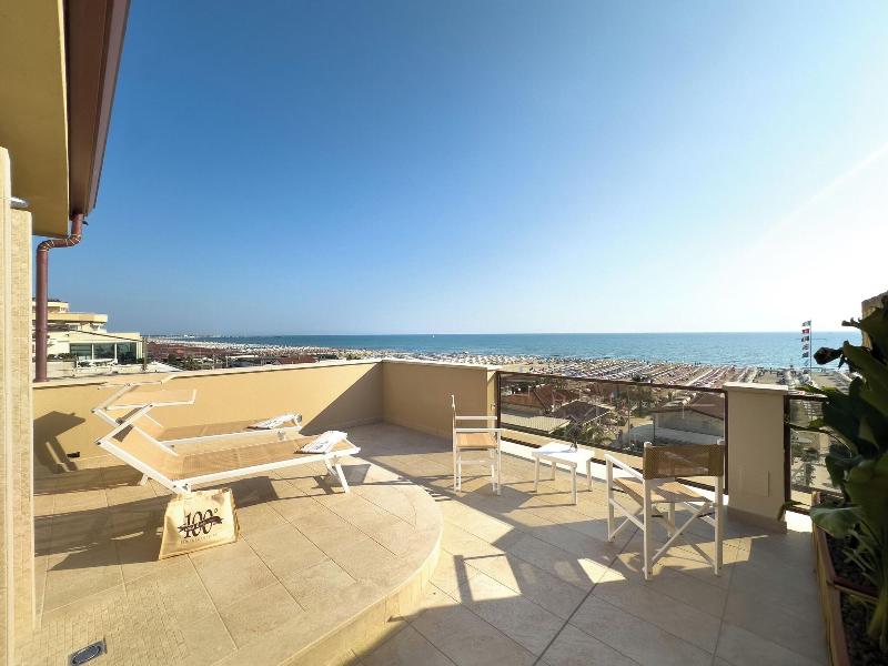Hotel Biagi & Residence image