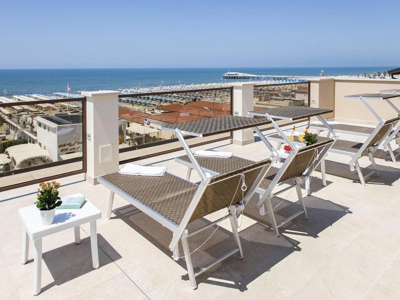 Hotel Biagi & Residence image