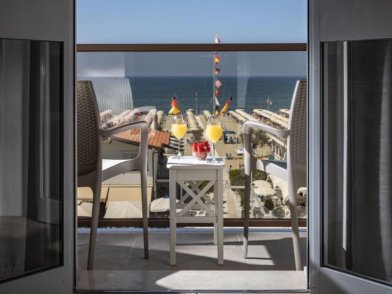 Hotel Biagi & Residence image