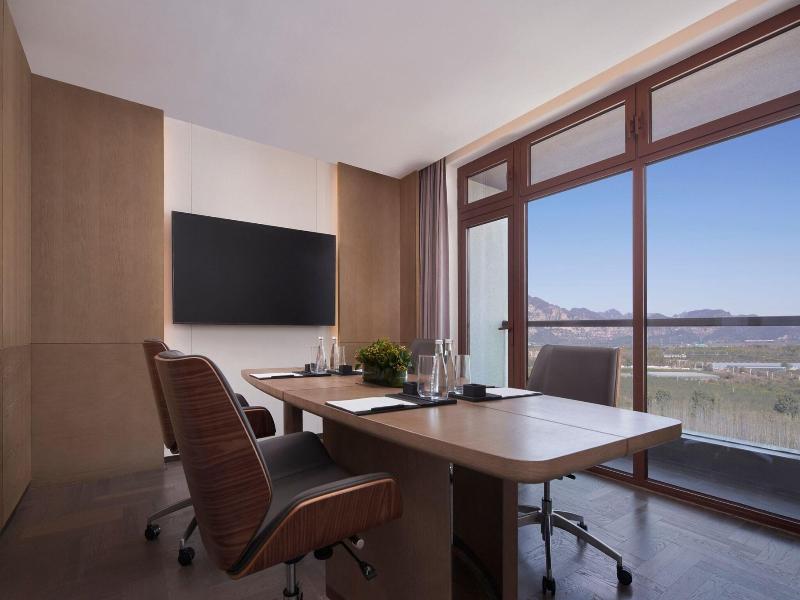 Beijing Marriott Hotel Yanqing image