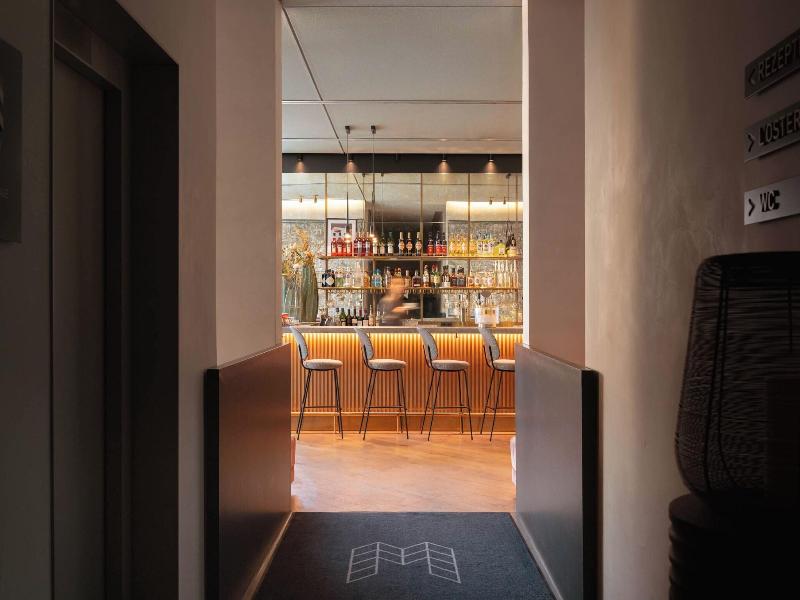 Miano Hotel Bar image