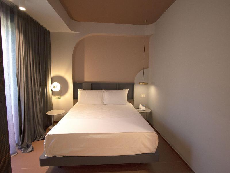Demo Hotel Design Emotion image