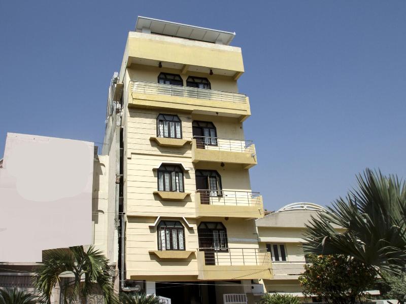 Collection O 7601 Hotel Park Heights Banjara Hills — general view