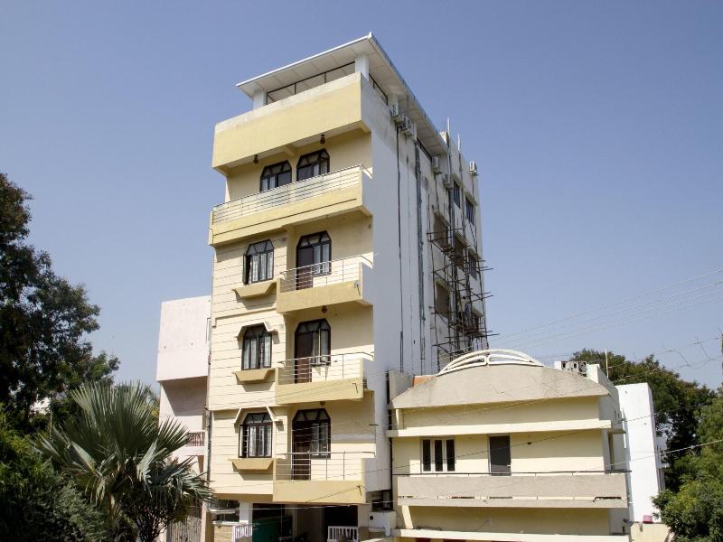 Collection O 7601 Hotel Park Heights Banjara Hills — general view