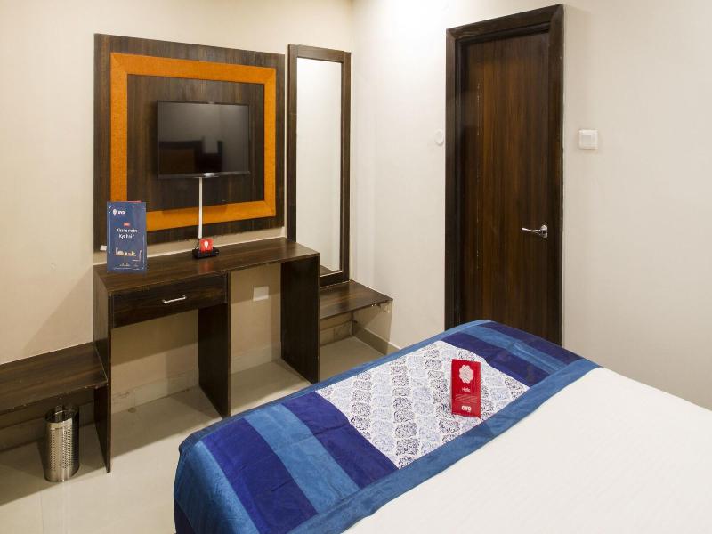 Collection O 7601 Hotel Park Heights Banjara Hills 5