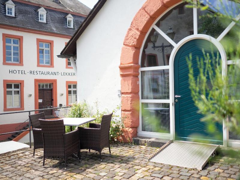 Hotel Lekker image