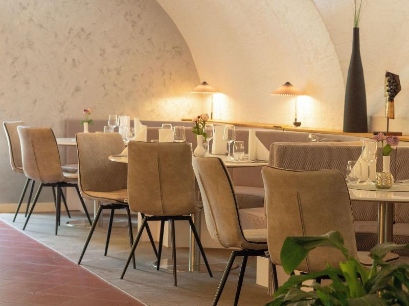 Hotel Lekker image