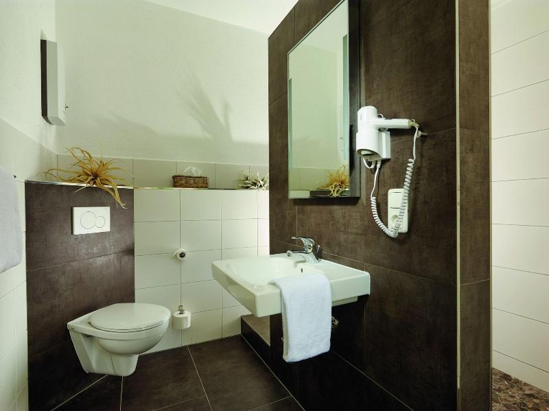 Hotel Lekker image
