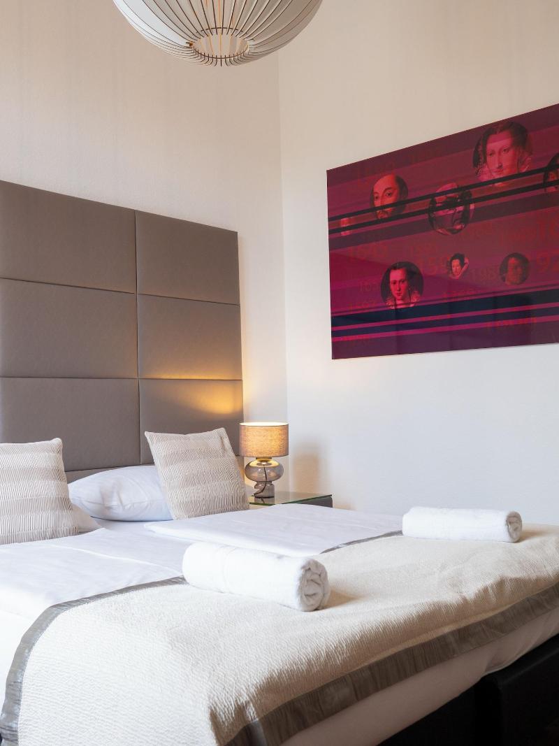 Hotel Lekker image