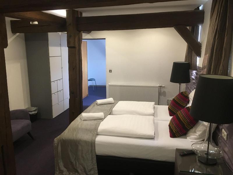 Hotel Lekker image