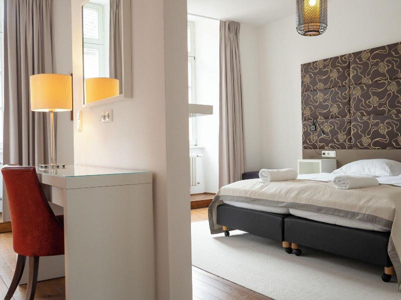 Hotel Lekker image