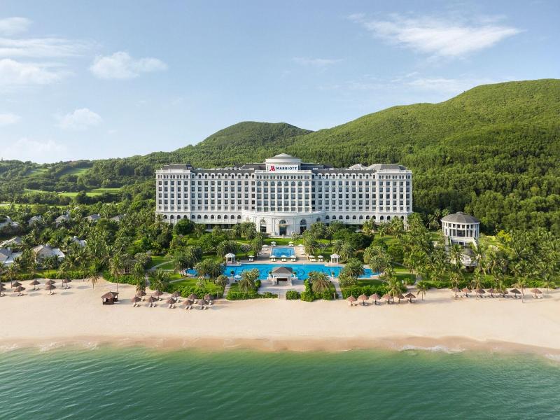 Nha Trang Marriott Resort & Spa, Hon Tre Island image