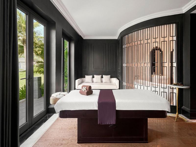 Nha Trang Marriott Resort & Spa, Hon Tre Island image