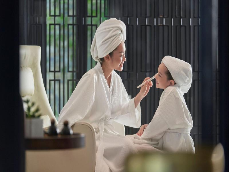 Nha Trang Marriott Resort & Spa, Hon Tre Island image