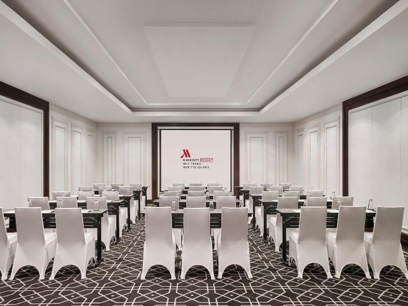 Nha Trang Marriott Resort & Spa, Hon Tre Island image