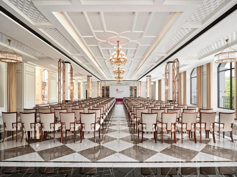 Nha Trang Marriott Resort & Spa, Hon Tre Island image
