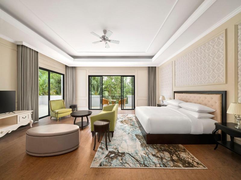 Nha Trang Marriott Resort & Spa, Hon Tre Island