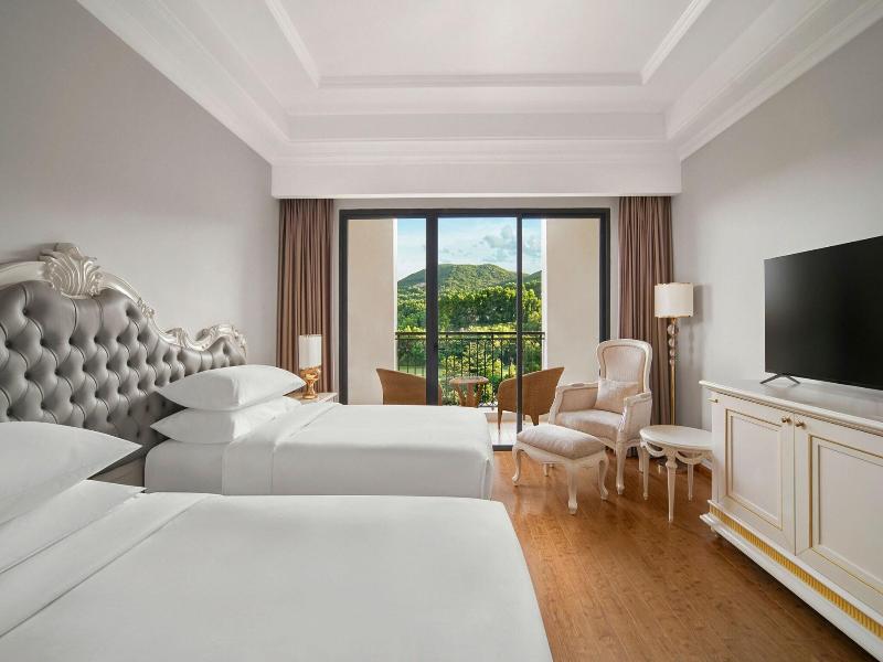 Nha Trang Marriott Resort & Spa, Hon Tre Island image