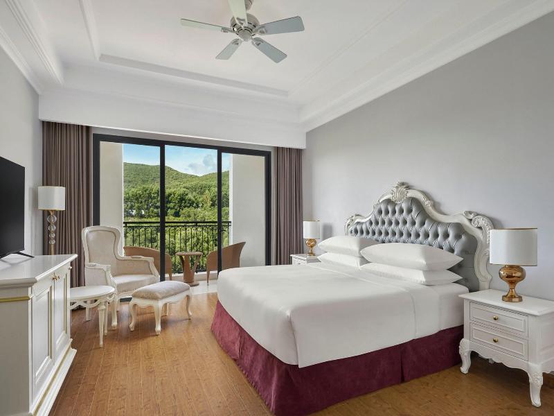 Nha Trang Marriott Resort & Spa, Hon Tre Island image