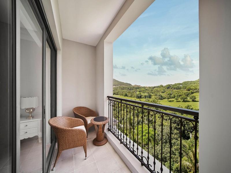 Nha Trang Marriott Resort & Spa, Hon Tre Island image