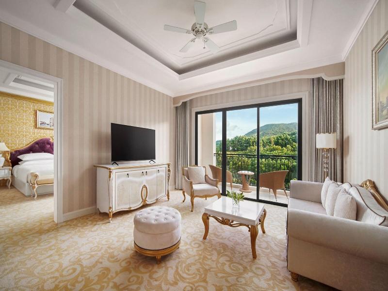 Nha Trang Marriott Resort & Spa, Hon Tre Island image