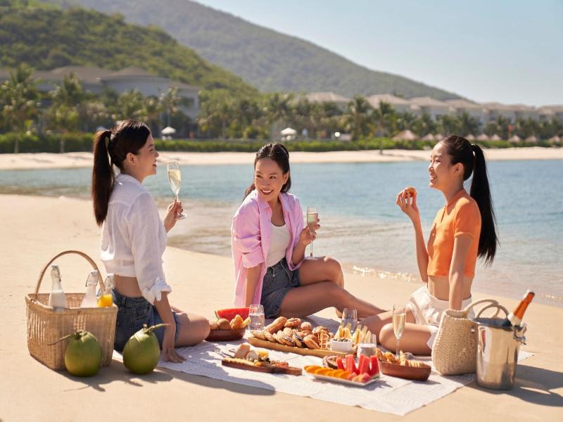 Nha Trang Marriott Resort & Spa, Hon Tre Island image