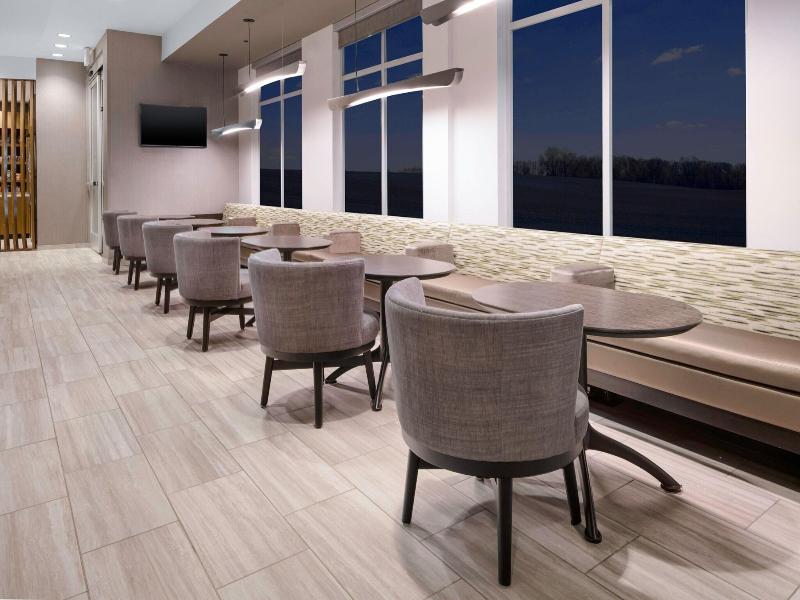 Springhill Suites Charlotte Airport Lake Pointe image