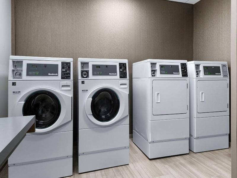 Springhill Suites Charlotte Airport Lake Pointe image