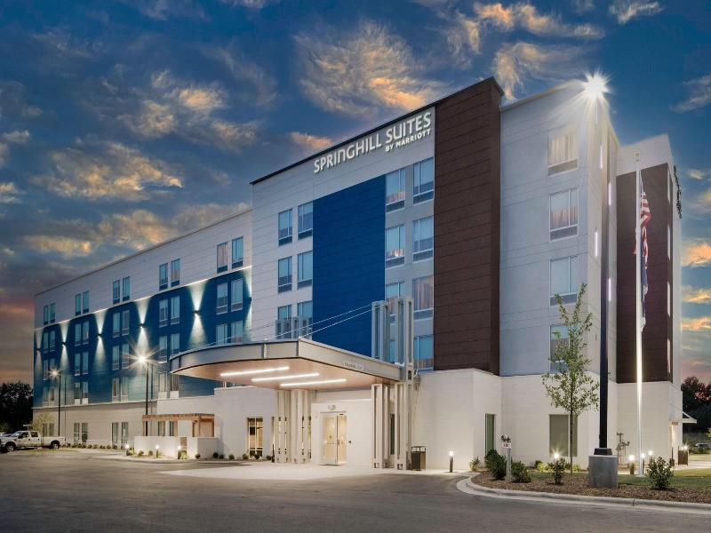 Springhill Suites Charlotte Airport Lake Pointe image