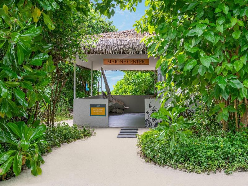Le Meridien Maldives Resort & Spa image
