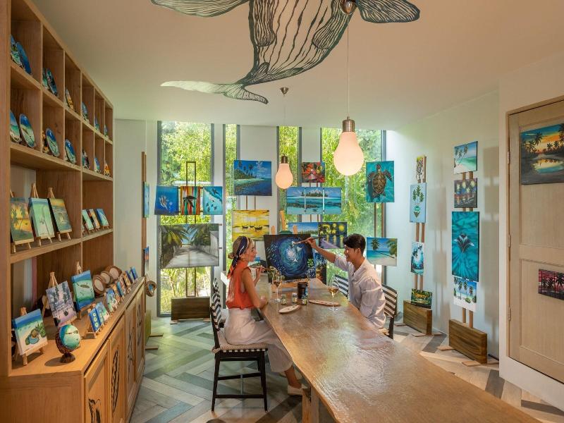 Le Meridien Maldives Resort & Spa image