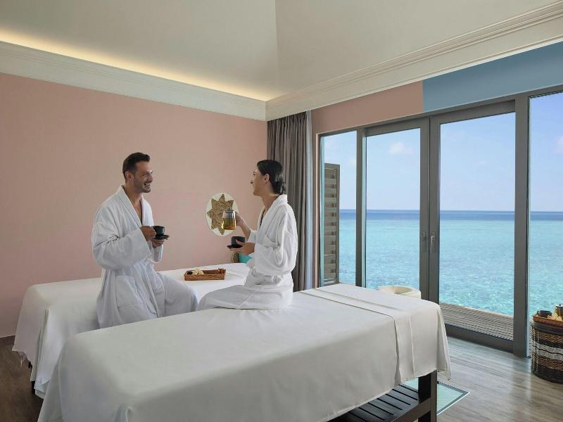 Le Meridien Maldives Resort & Spa image