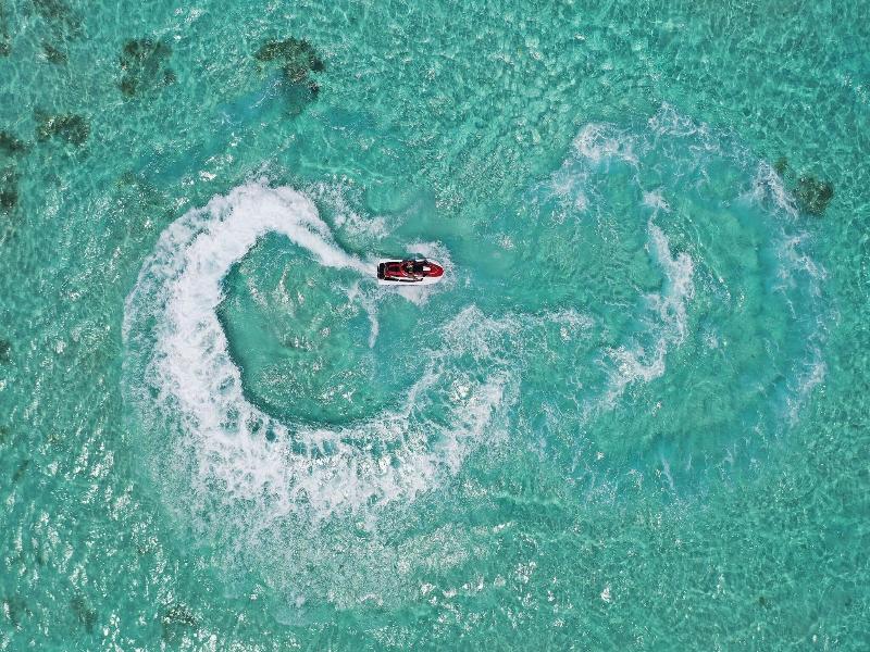 Le Meridien Maldives Resort & Spa image
