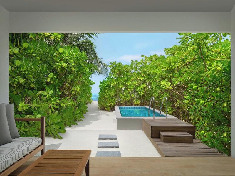 Le Meridien Maldives Resort & Spa image