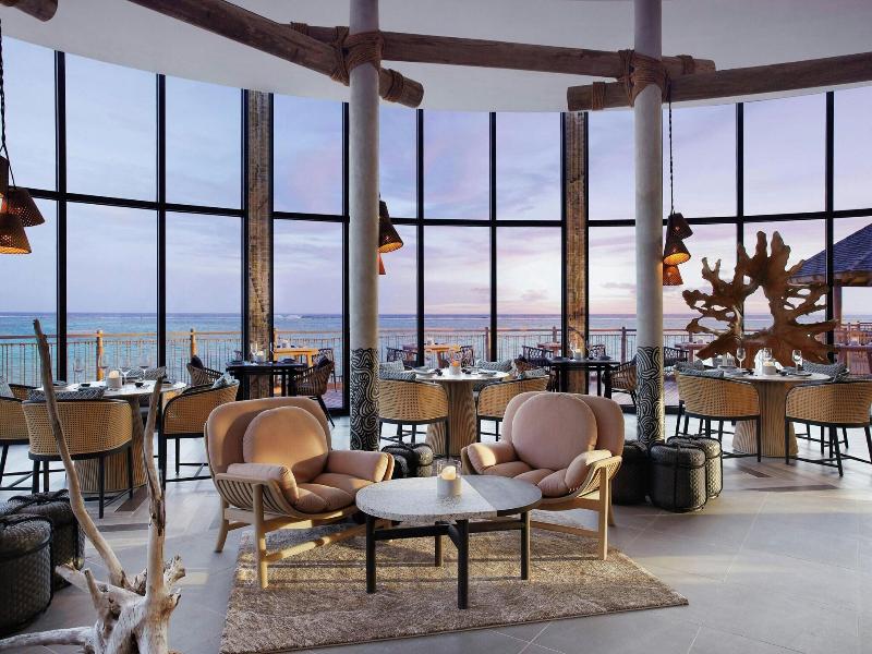 Le Meridien Maldives Resort & Spa image