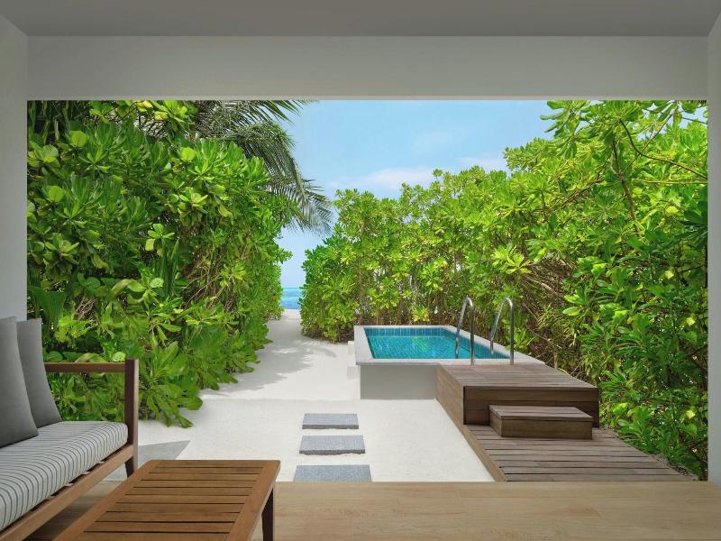 Le Meridien Maldives Resort & Spa image
