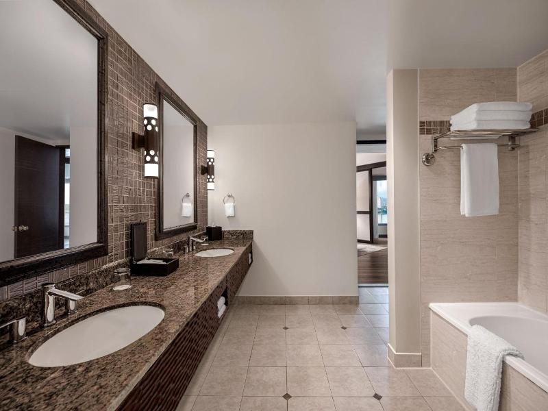 Dusit Beach Resort Guam image