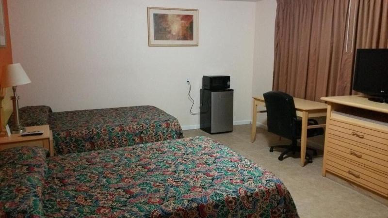 Travelers Inn Clearwater image