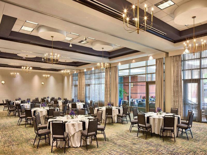 Renaissance Phoenix Glendale Hotel & Spa image