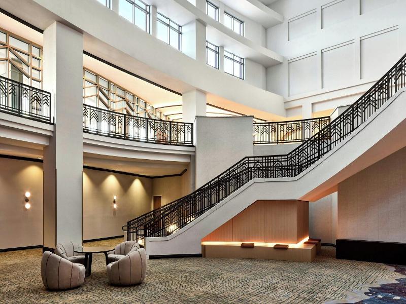 Renaissance Phoenix Glendale Hotel & Spa image